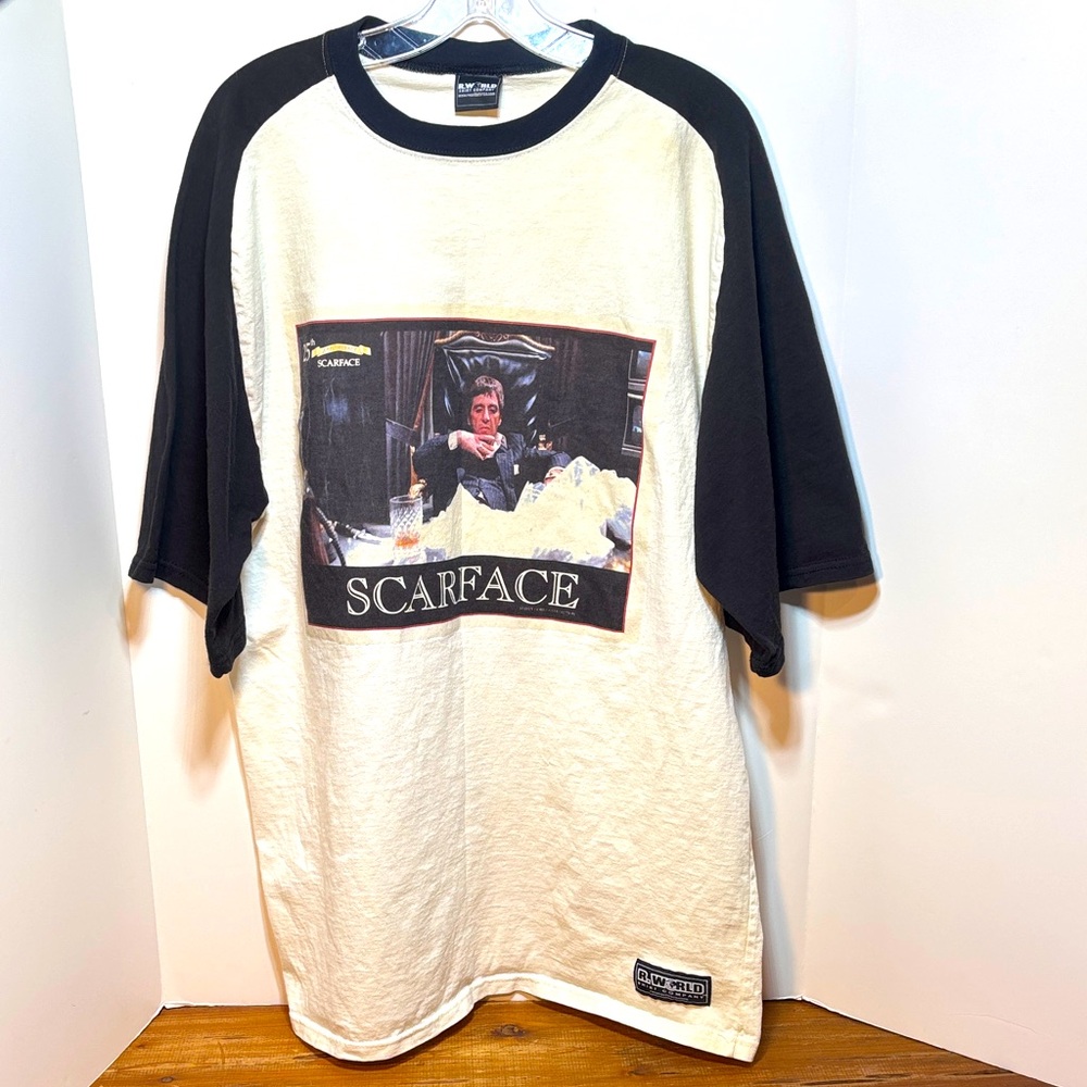 Rare  R.World Scarface T shirt featuring the Character Tony Montana 2XL